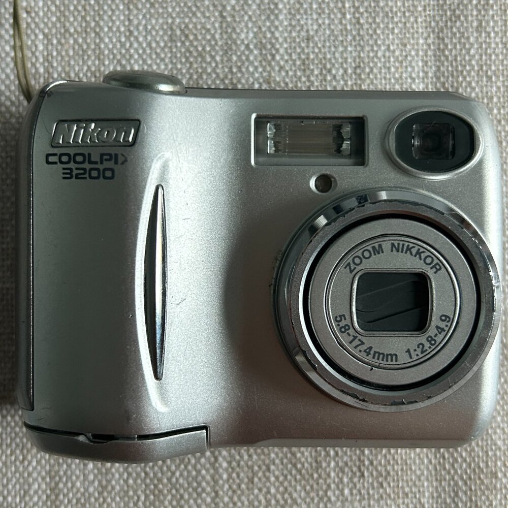 Nikon Coolpix 3200 Digital Camera – Silver – In Box w/ AV Cords - Picture 7 of 15
